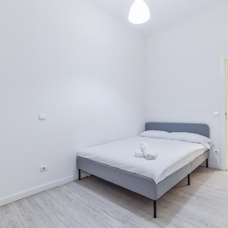 דירות מדריד Amplio Apartamento En Malasana Para 6 Personas מראה חיצוני תמונה