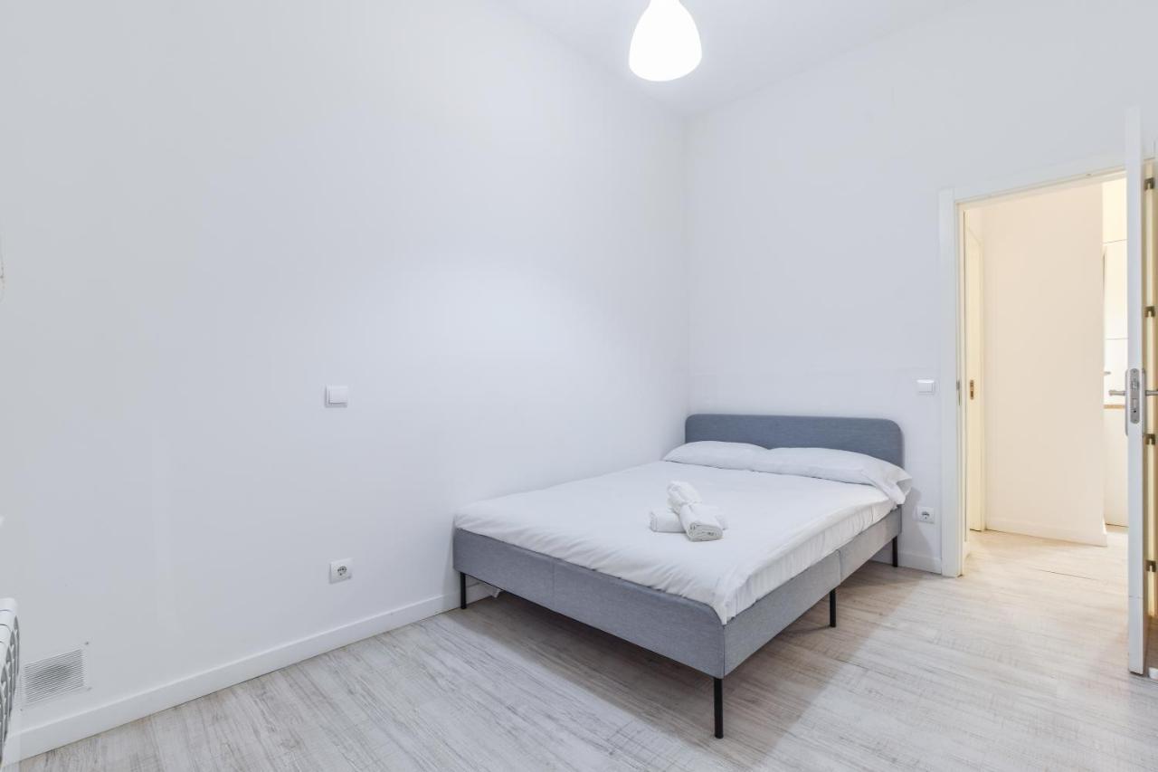 דירות מדריד Amplio Apartamento En Malasana Para 6 Personas מראה חיצוני תמונה
